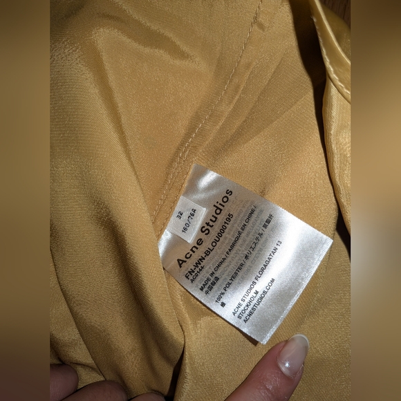 3S.NWT ACNE STUDIOS SATIN SHIRT IN GOLD - Picture 9 of 9
